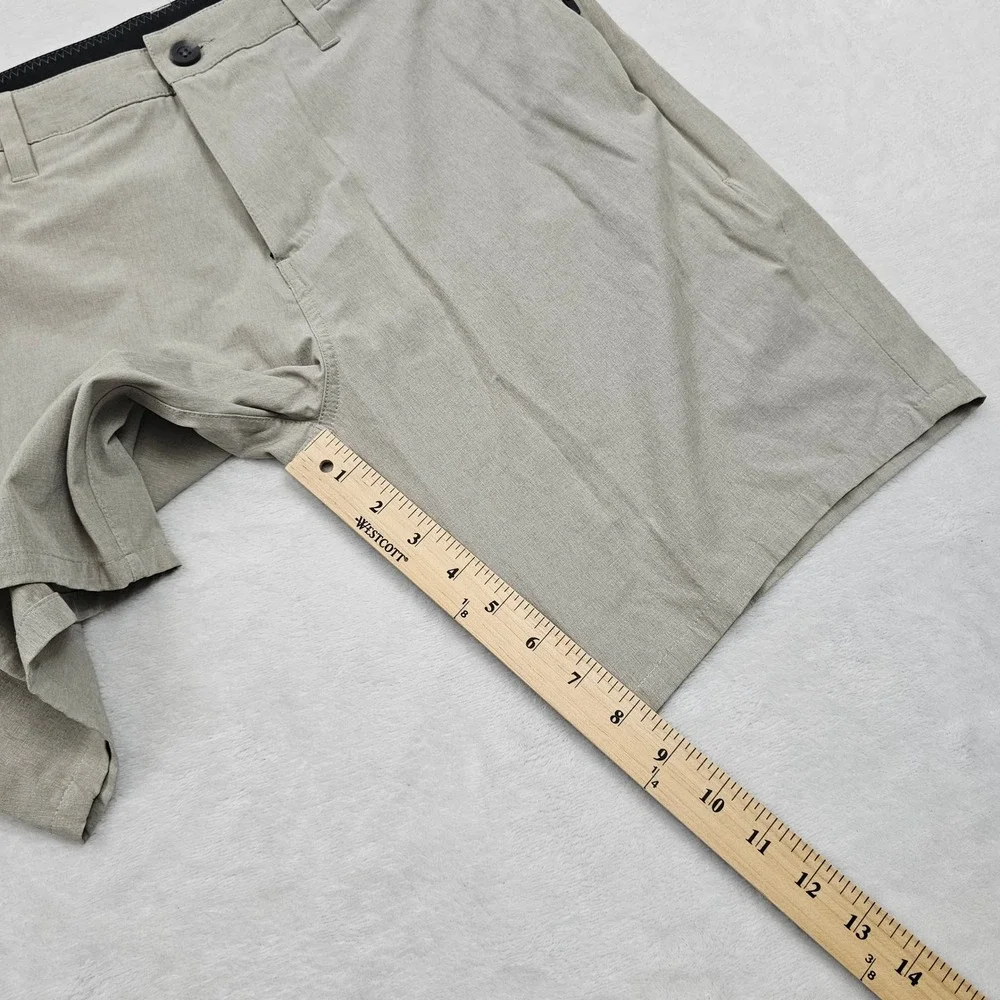 Vuori Hybrid Shorts Mens 32 Khaki Tan Aim Stretch Boardshorts Chino Surf Outdoor